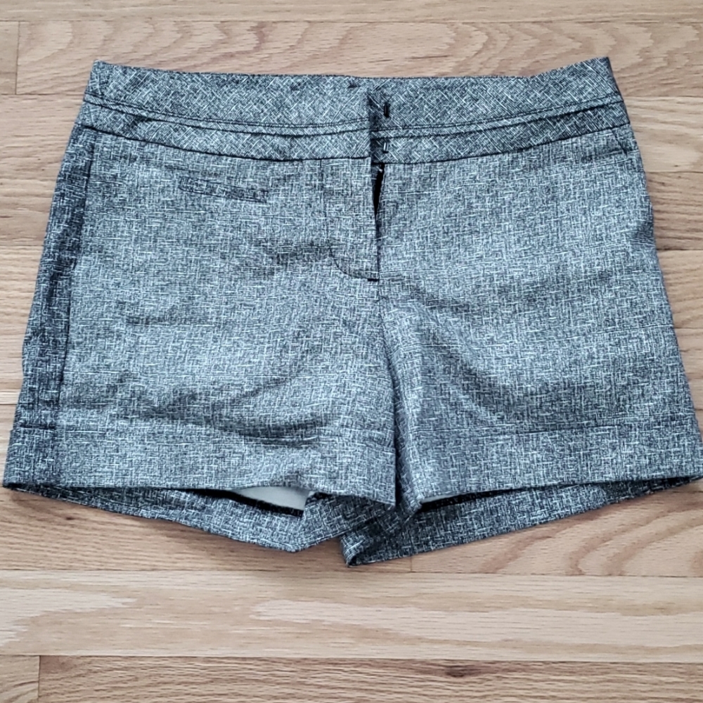 Harve Benard Shorts , Size 2, NWT
